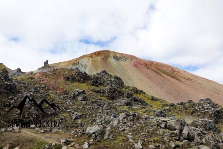 regenbogenberg nahe landmannalaugar